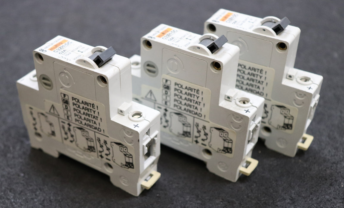 MERLIN GERIN 3 Stück Leistungsschütz 2x C32H-DC C6A 1x C32H-DC C2A gebraucht