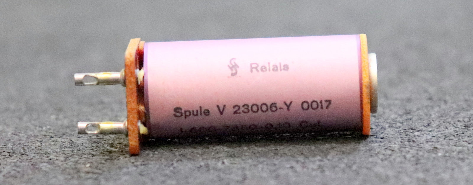 SIEMENS kleines Rundrelais V23006-Y0017 24VDC I-600-7850-0,10 Cul.