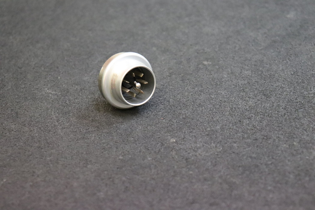 AMPHENOL TUCHEL Gerätestecker male T3056000 8-polig Gewicht 50g unbenutzt