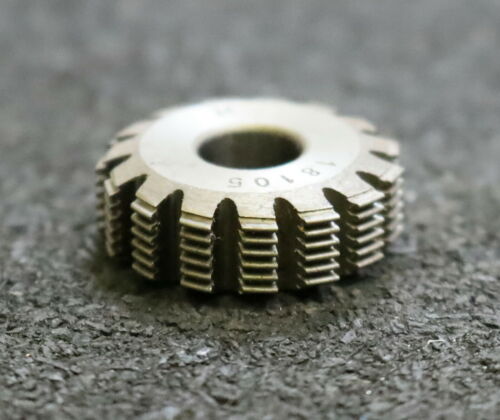 MIKRON Wälzfräser No. 18105 - Ø24x8xØ8mm 1gg. Rechts 15 Spanuten