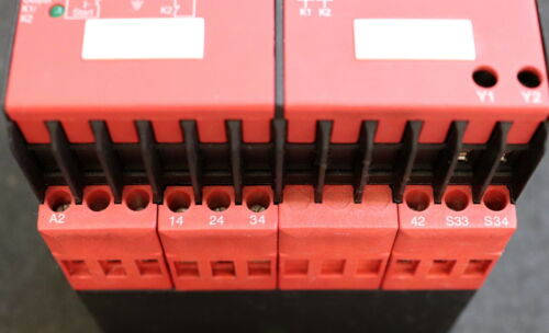 TELEMECANIQUE Sicherheitsrelais XPS-AM XPSAM5140 24VAC gebraucht