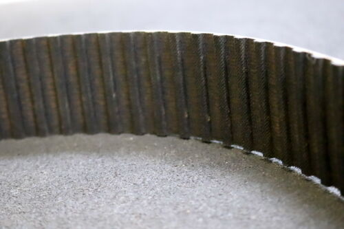 BANDO SYNCHRONOUS Zahnriemen Timing belt 560H Länge 1422,4mm Breite 50,8mm