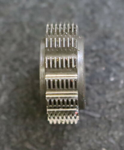 MIKRON Vollstahl-Wälzfräser No. 44069 m= 0,305 D20,3 Z64 ho= 0,93 - Ø24x10xØ8mm