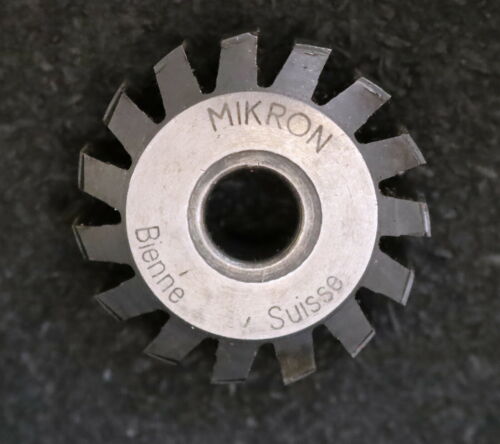 MIKRON Wälzfräser No. 74911 - Ø32x10xØ8mm 1gg. Rechts 15 Spanuten