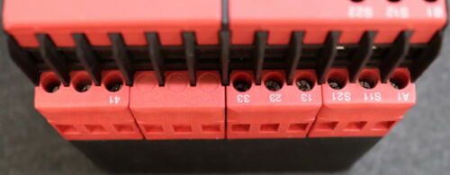 TELEMECANIQUE Sicherheitsrelais XPS-AM XPSAM5140 24VAC gebraucht