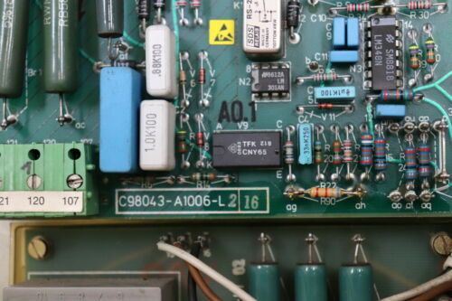 SIEMENS SINUMERIK Feldversorgungseinheit 6RA8261-3B gebraucht, Ersatzteilspender