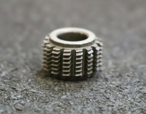 MIKRON Wälzfräser No. 75182 - Ø16x10xØ8mm 1gg. Rechts 15 Spanuten