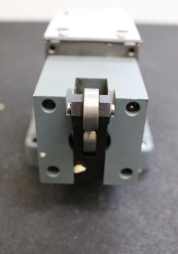 MANNESMANN REXROTH 4-Wegeventil 4WMR10Y1.2/S070 mit G67/1 für Schleusen