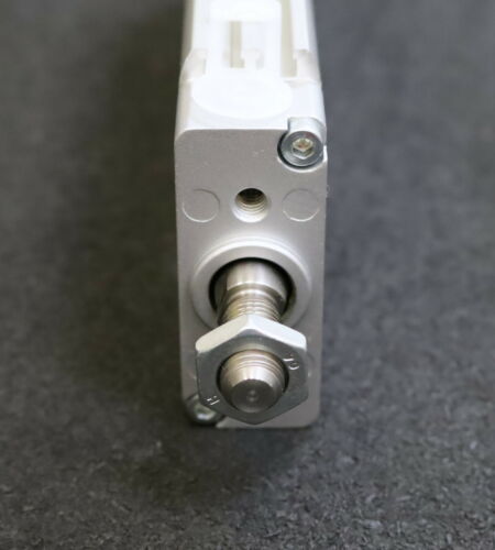 FESTO Flachzylinder Flat cylinder DZF-32-125-A-P-A Art.Nr. 161269 Kolben-Ø 32mm