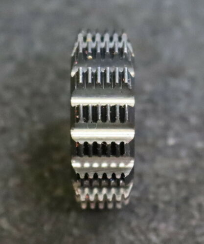 MIKRON Wälzfräser No. 31938 - Ø24x8xØ8mm 1gg. Rechts 15 Spanuten