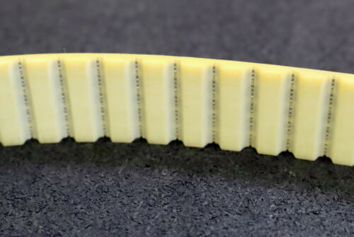 Zahnriemen T 10 geschlossen gefertigt Länge ca. 2520mm Breite 25mm - unbenutzt