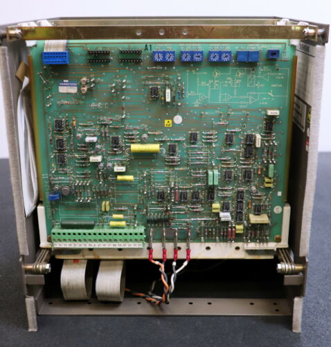 SIEMENS Kompaktgerät Nr. 06/ Seriennr. SIMOREG D200/20 6RA2615-6MV30-0