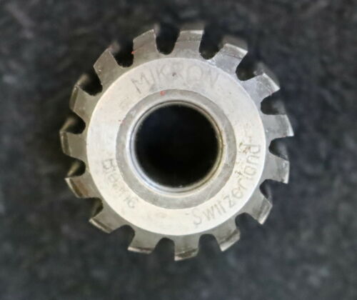 MIKRON Wälzfräser No. 73566 - Ø24x15xØ8mm 1gg. Rechts 15 Spanuten