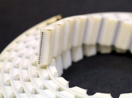 Zahnriemen AT 20 offen Stahl Länge ca. 3500mm Breite 32mm - unbenutzt