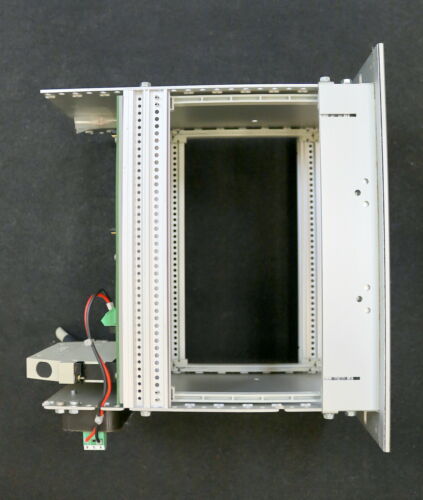 ARTIS 3HE Rack BG-A1/2 19" mit ARTIS Netzfilter NF-1DD 24VDC 5A ohne Karten