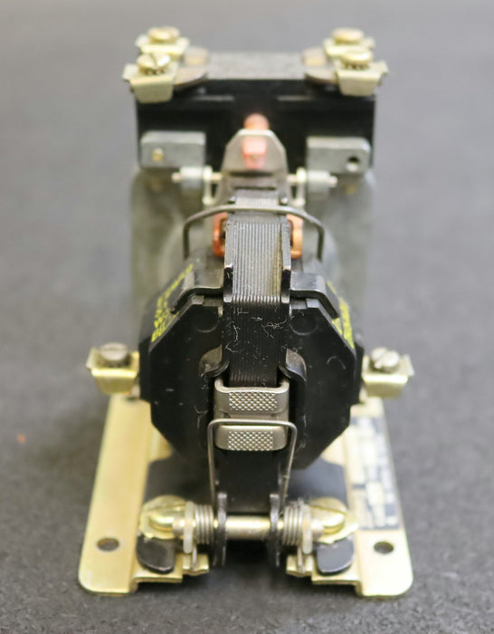 SQUARE D COMPANY Zeit-Relais Type A0-1E C 1616 CD Class 9050 110V 50Hz 120V 60Hz