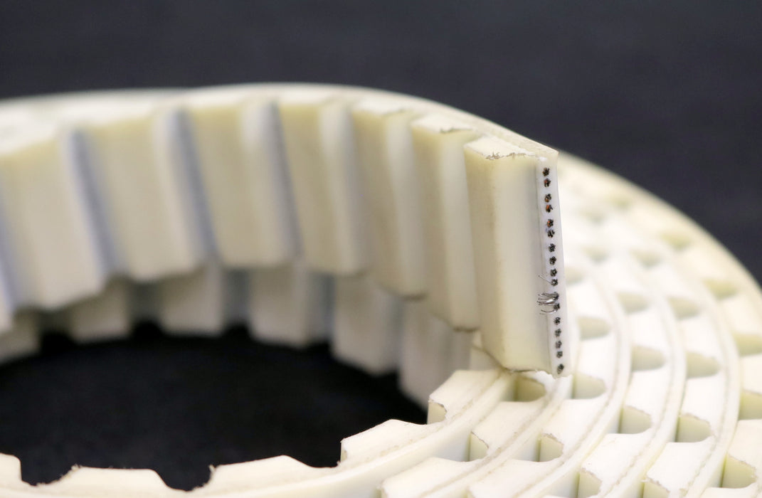 Zahnriemen AT 20 offen Stahl Länge ca. 3200mm Breite 32mm - unbenutzt