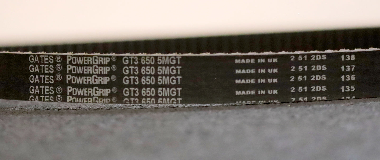 GATES POWERGRIP Zahnriemen Timing belt 5MGT Länge 650mm Breite 15mm - unbenutzt