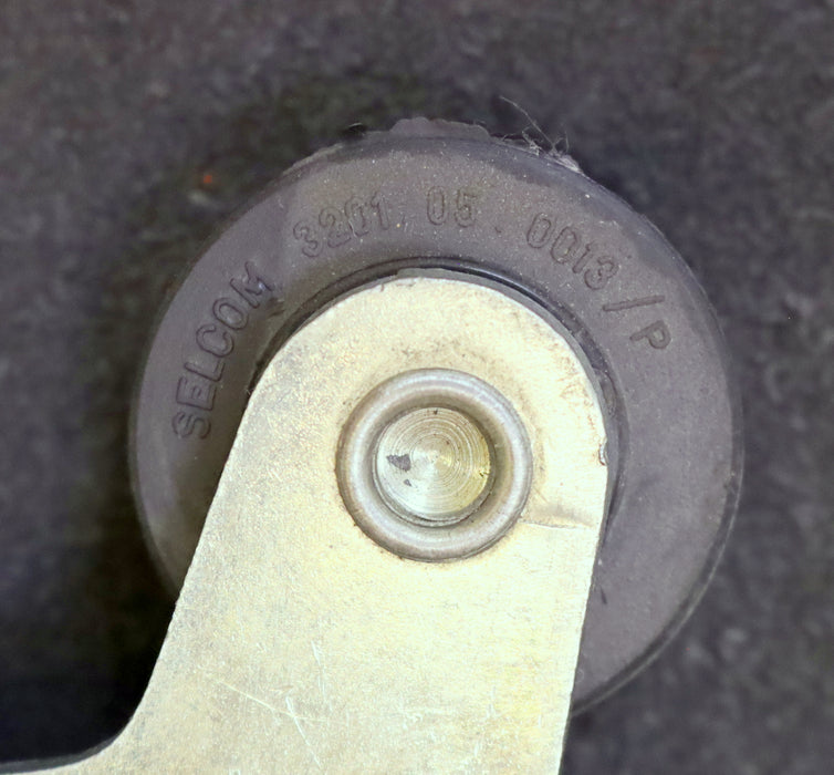 SCHMIDT AUFZUG Schliessrolle links zu SCHMIDT AUFZUG Fabr.Nr. 15447 No. 106