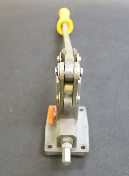 SCHMIDT AUFZUG Handpumpe Typ X 25/1 zu SCHMIDT AUFZUG Fabr.Nr. 13647 gebraucht