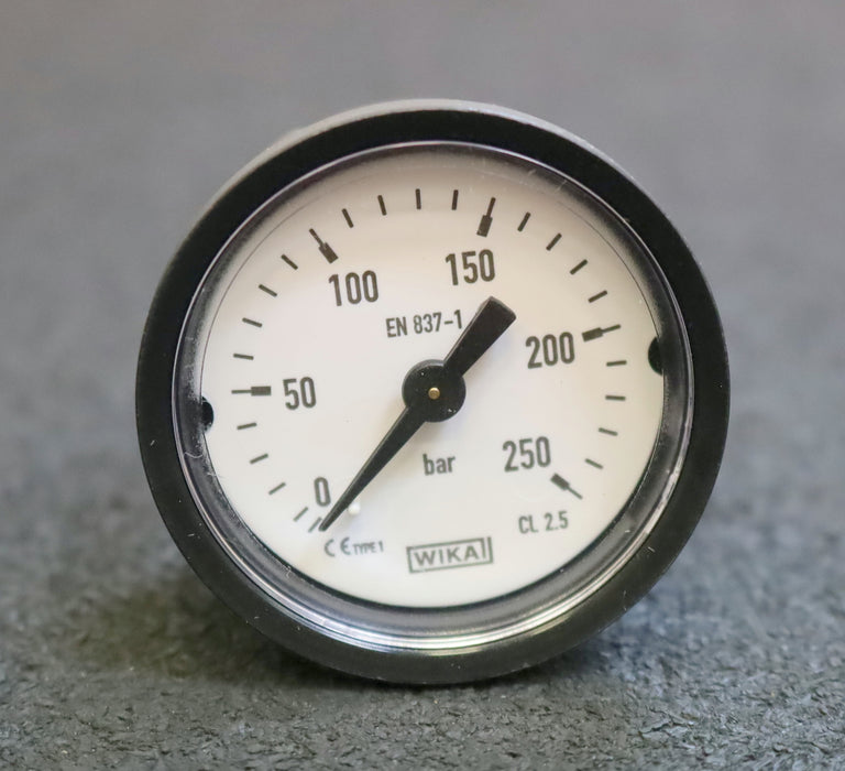 WIKA Manometer Typ 111..16.040 0-250bar G1/8" Anschluss hinten Ø 63mm Klasse 2,5