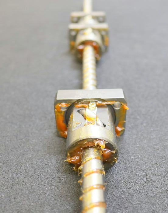 KURODA / JAPAN Kugelrollspindel mit 3x Mutter Model No. GG1210AS-BALR-0605A-3NUT