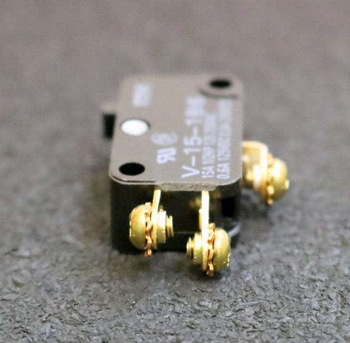 OMRON Mikroschalter V-15-1B Art.Nr. 2348627 15A 1/2HP 125 250VAC 0m6A 125VDC