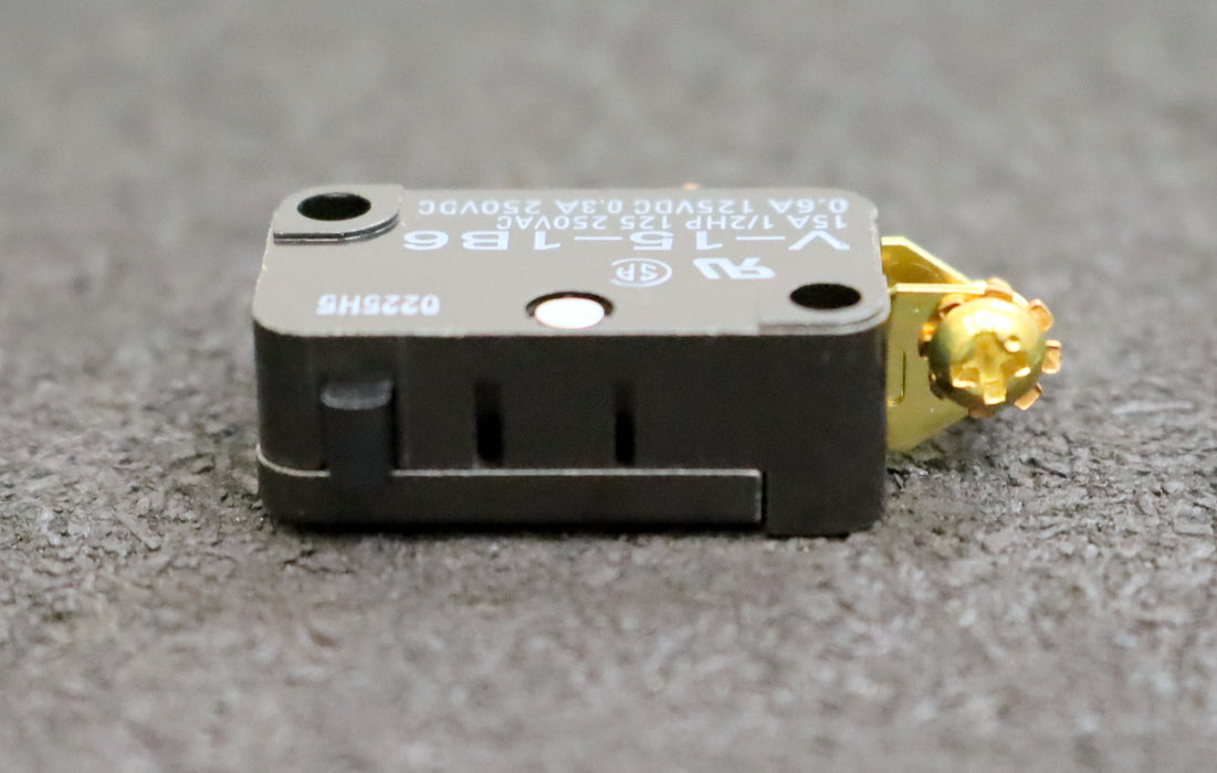 OMRON Mikroschalter V-15-1B Art.Nr. 2348627 15A 1/2HP 125 250VAC 0m6A 125VDC