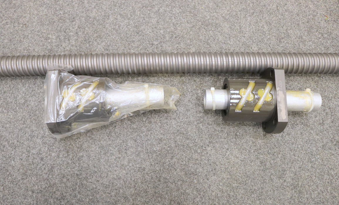 KURODA / JAPAN Kugelrollspindel mit 2x Mutter No. GY4010ES-HUBR-2000A-2NUT 1-gg.