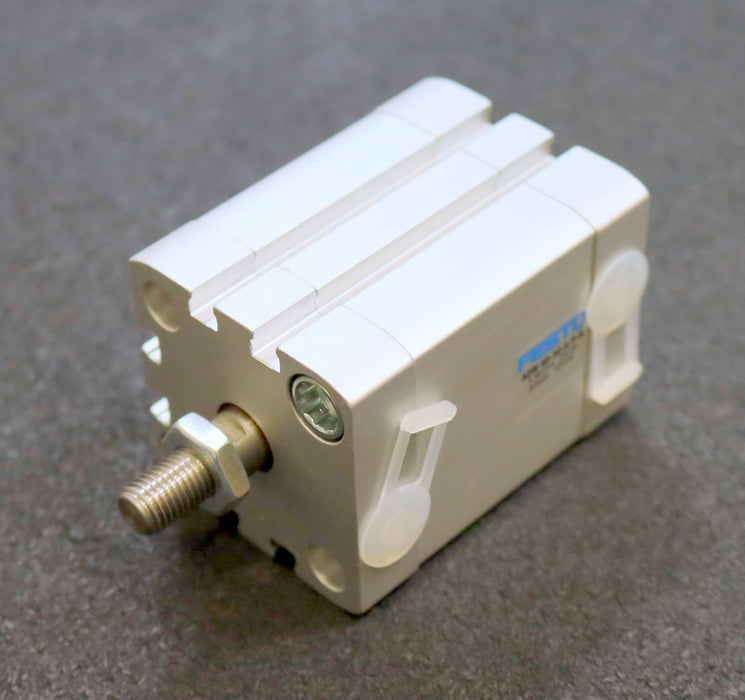FESTO Kompaktzylinder Compact cylinder ADN-40-30-A-P-A Nr. 536294 D608 Hub 30mm