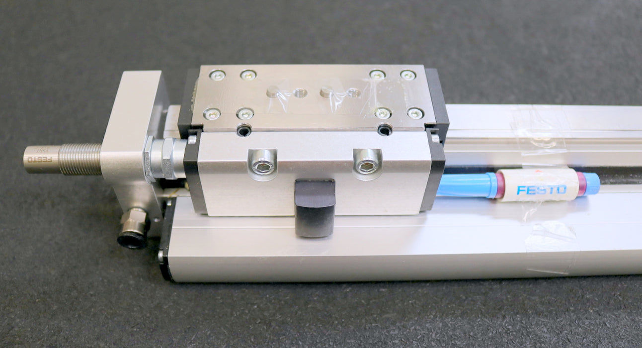 FESTO pneumatischer Linearantrieb pneumatic linear drive DGCI-18-500-KF-YSR