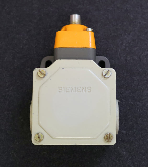 Siemens Positionsschalter 3SE3100-1C Ui = 500VAC AC11 6A/220V unbenutzt