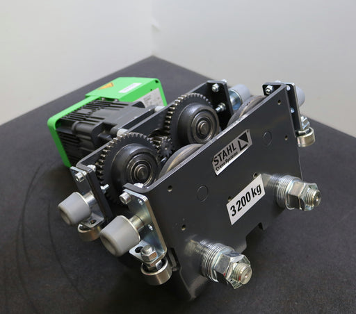 Bild des Artikels STAHL-Fahrantrieb-für-Elektrozug-SU-A-14-43-216-Motortyp-2/8-A04/507-i=-18,71-