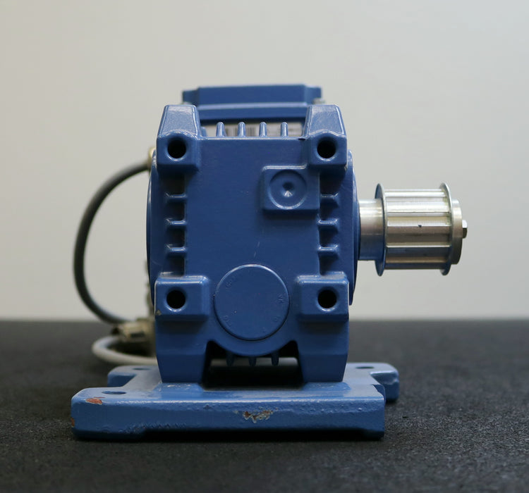 Bild des Artikels BAUER-Kegelrad-Getriebemotor-BS04-11U/DU04LA8/SP-n1=--680U/min-n2=-2,1U/min