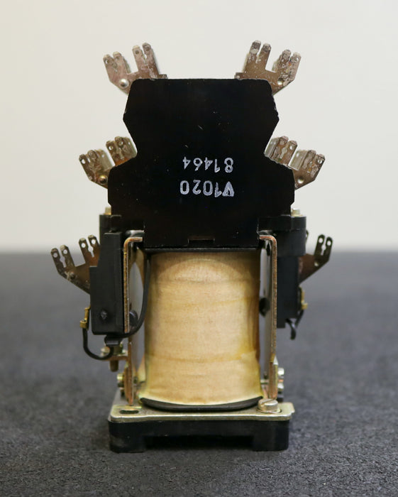 Bild des Artikels BBC-Hilfsschütz-HSC44-Spulenspannung-220VDC-GH-H-132-6446-V1020-unbenutzt