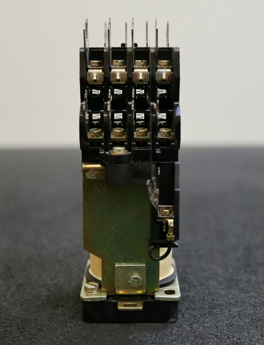 Bild des Artikels BBC-Hilfsschütz-HSC44-Spulenspannung-220VDC-GH-H-132-6446-V1020-unbenutzt