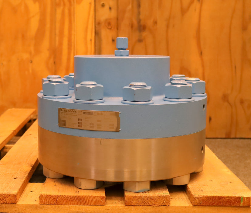 Bild des Artikels LEWA-Pulsationsdämpfer-komplett-mit-Füllarmatur-Fab.Nr.-253896-010-Inhalt-2,5l