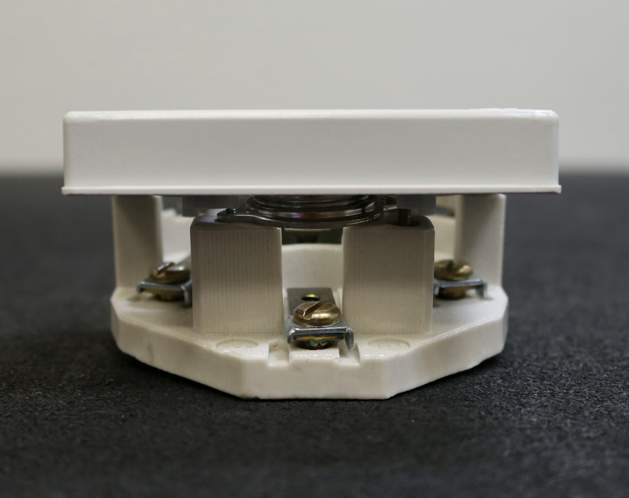 Bild des Artikels RZB-Schraubsicherungshalter-06-3312-3x25A-500V-unbenutzt