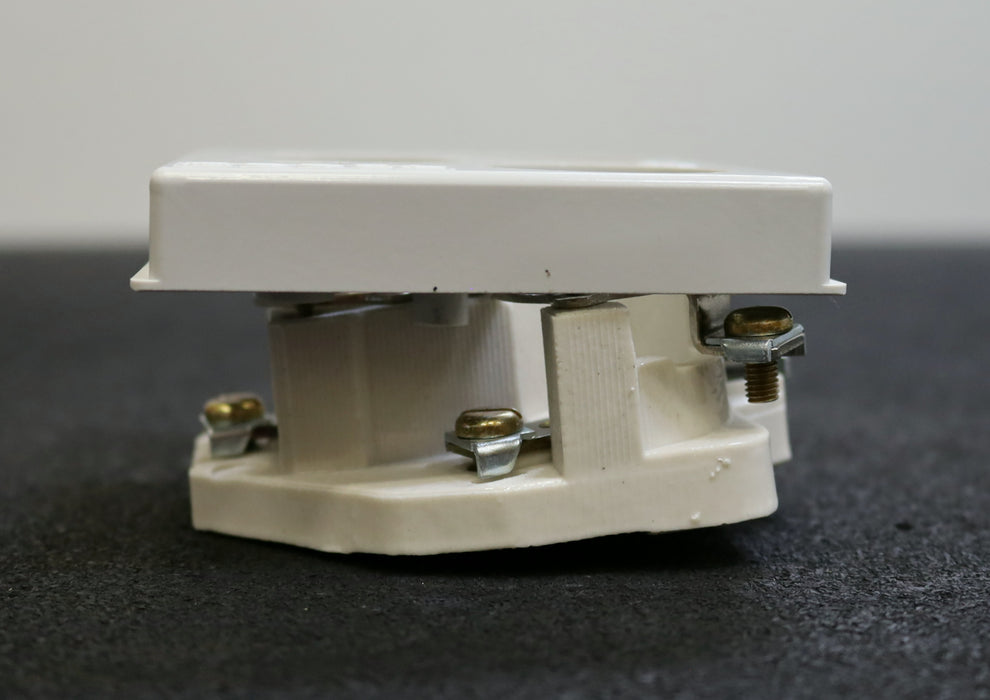 Bild des Artikels RZB-Schraubsicherungshalter-06-3312-3x25A-500V-unbenutzt