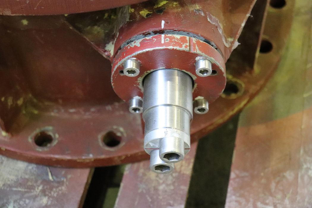 VAG Klappe DN500 PN10 FlanschØ 675mm mit 2 Lagerwellen Ø 50mm Länge 90mm