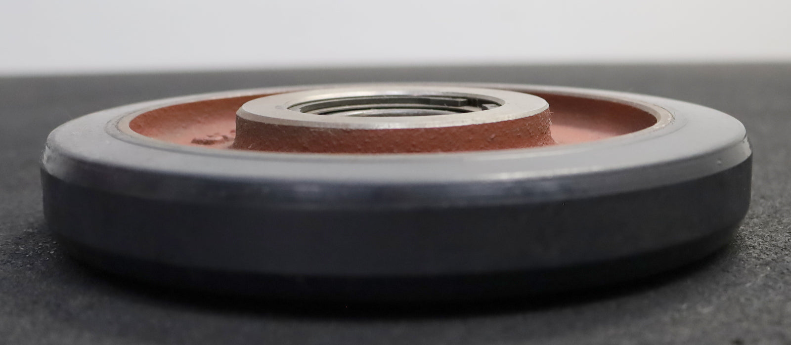 Bild des Artikels HAUSHAHN-Führungsrolle-Ø200mm-für-HAUSHAHN-Aufzug-Nr.-631761-Bestl.Nr.-101210150