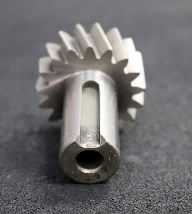 Bild des Artikels DEMAG-Zahnradsatz-für-Hubgetriebe-mit-Rad-Z-=-53-N6A/1-R2-53x2.54-+-Ritzel-Z=-17