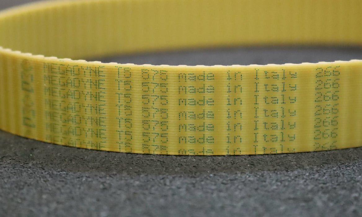 Bild des Artikels MEGADYNE-Zahnriemen-Timing-belt-T5-Breite-25mm-Länge-575mm-unbenutzt