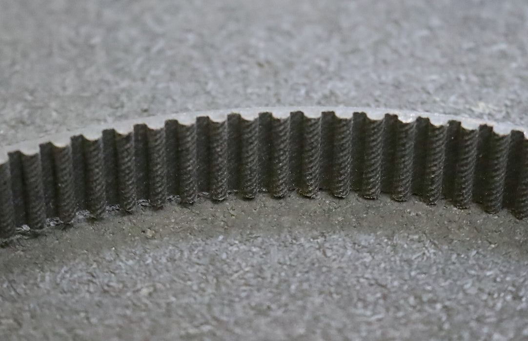 Bild des Artikels GATES-2x-Zahnriemen-2x-Timing-belt-5M-Breite-15mm-Länge-520mm-unbenutzt