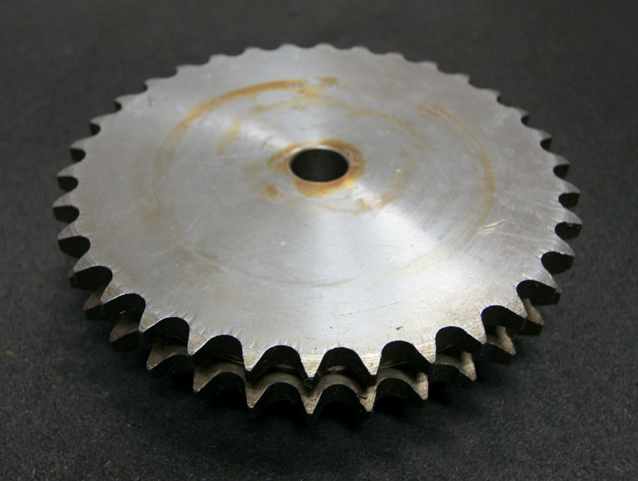 Bild des Artikels Zweifach-Kettenradscheibe-mit-einseitiger-Nabe-ZRS-Teilung-5/8"x3/8"-für-10B-2