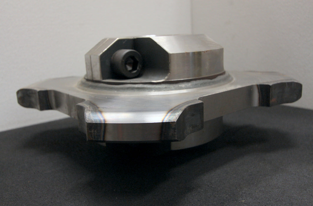 Bild des Artikels Kettenstern-2-geteilt-mit-zweiseitiger-Nabe-für-Steckkette-X678-Teilung-153,2mm