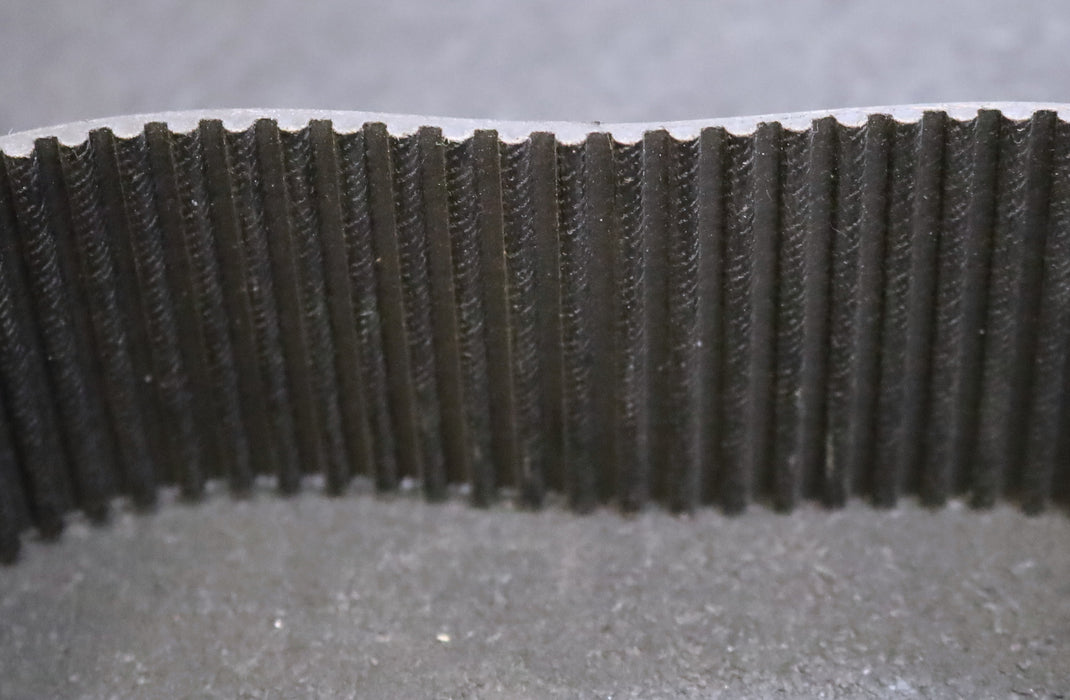 Bild des Artikels GATES-Zahnriemen-Timing-belt-5M-Breite-46mm-Länge-420mm-unbenutzt