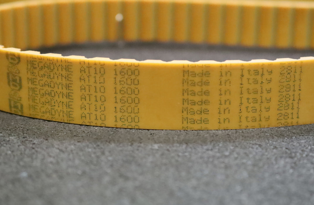 Bild des Artikels MEGADYNE-Zahnriemen-Timing-belt-AT10-Breite-26mm-Länge-1600mm-unbenutzt