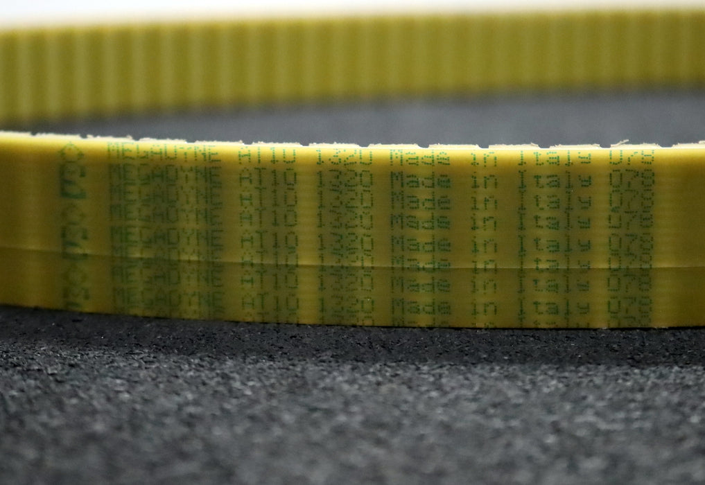 Bild des Artikels MEGADYNE-Zahnriemen-Timing-belt-AT10-Breite-30mm-Länge-1320mm-unbenutzt