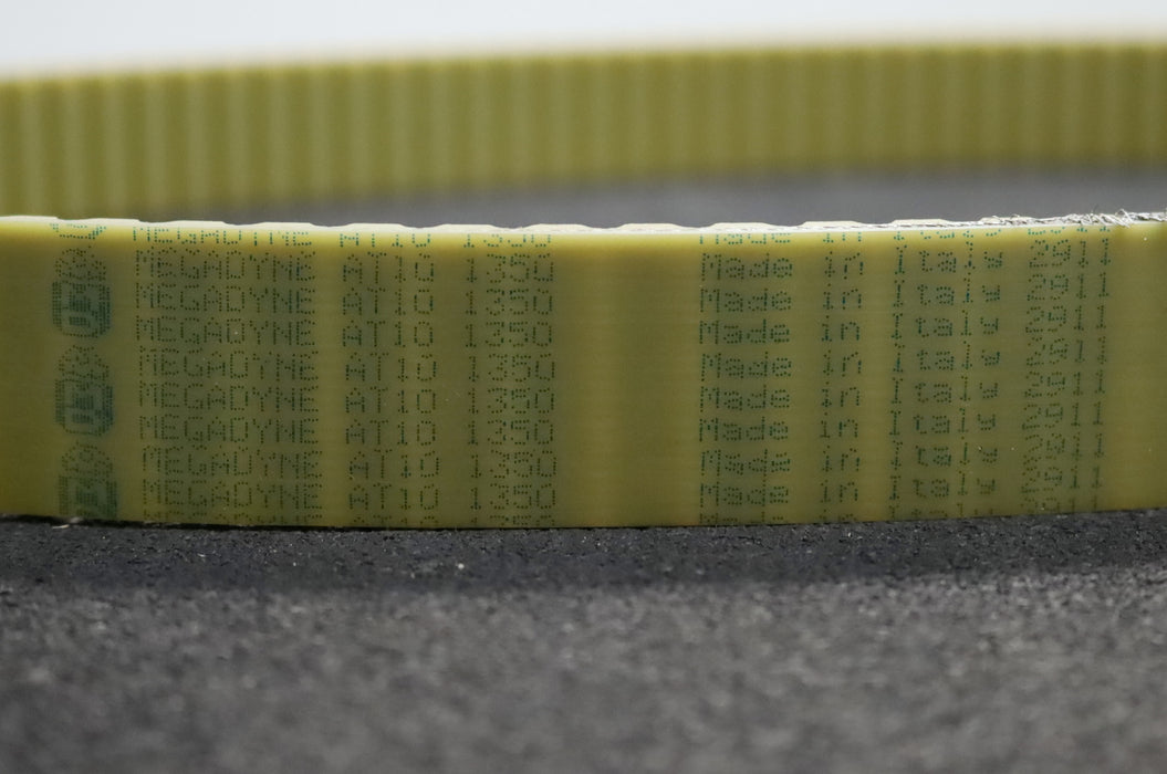 Bild des Artikels MEGADYNE-Zahnriemen-Timing-belt-AT10-Breite-33mm-Länge-1350mm-unbenutzt